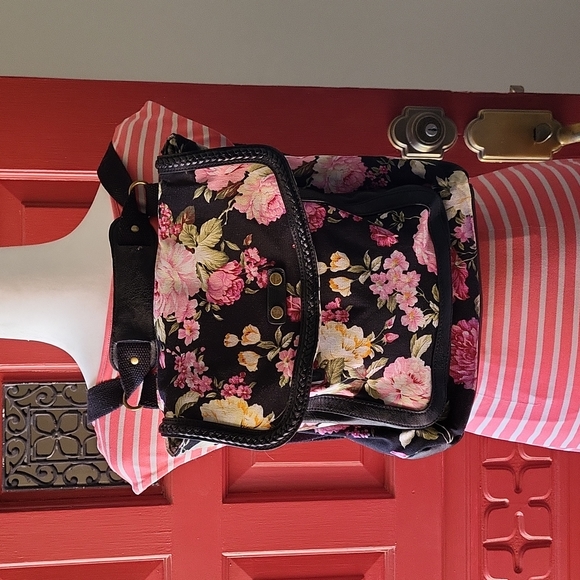 Madden Girl Handbags - Madden Girl Mini Backpack  Pre-owned
